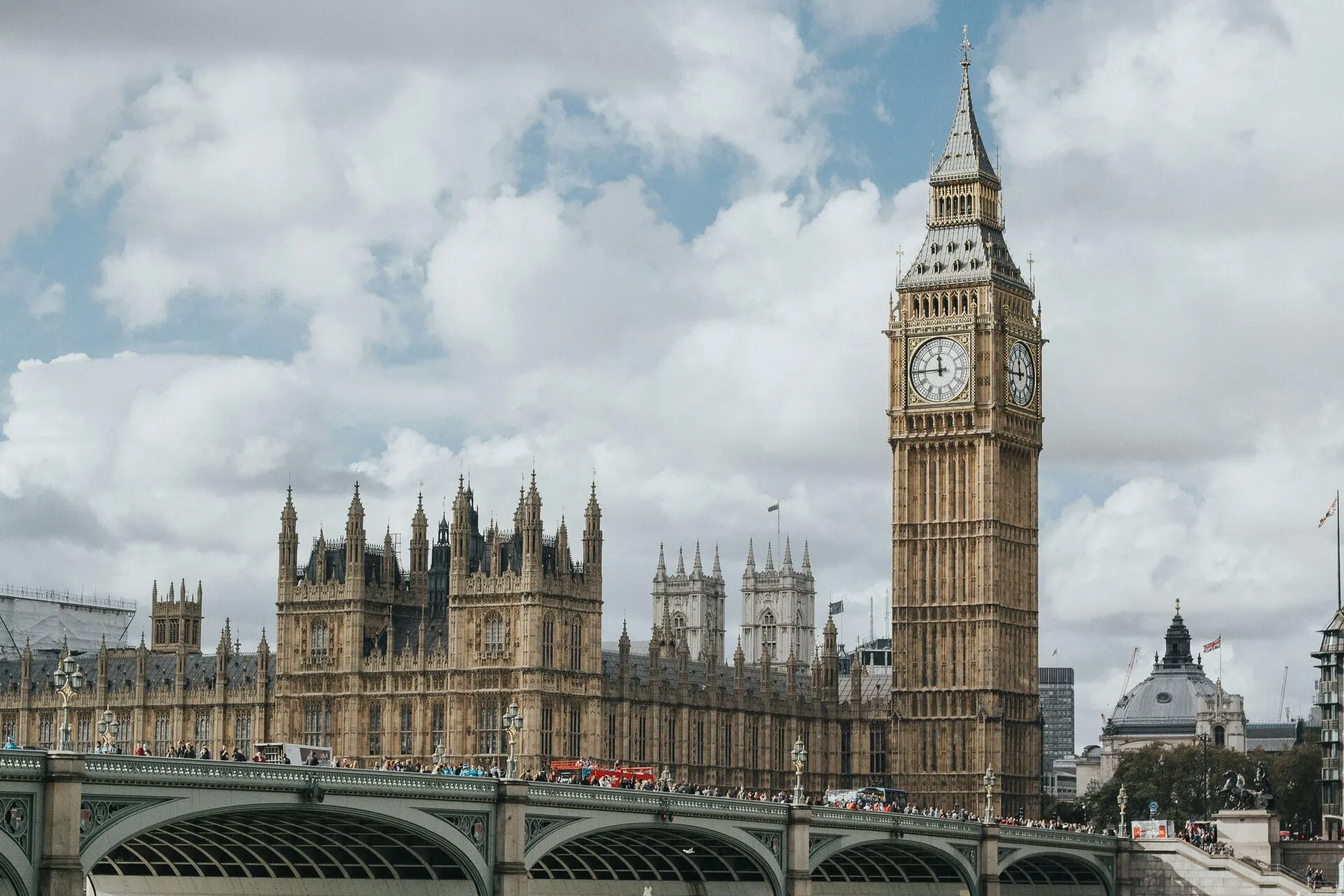 London education consultancy for international students